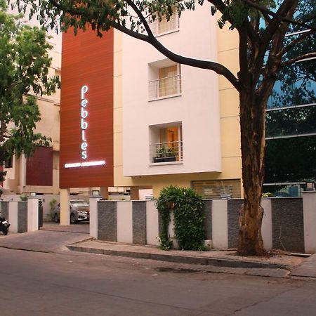 Pebbles Apartment Ченай Екстериор снимка